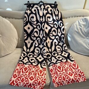 Black and Red Patterned Wide-Leg Pants